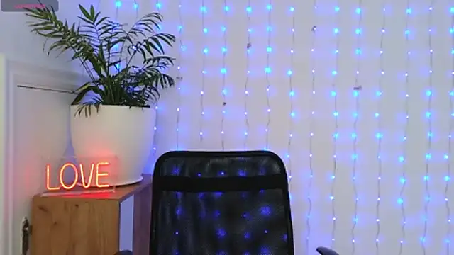 neferutt online show from 01.13.26