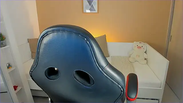 ValentinaMilann online show from 02.05.26