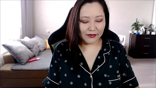 Snapshot of LisaAsianFlower chatting on 03.13.25 LisaAsianFlower online show from 03.13.25