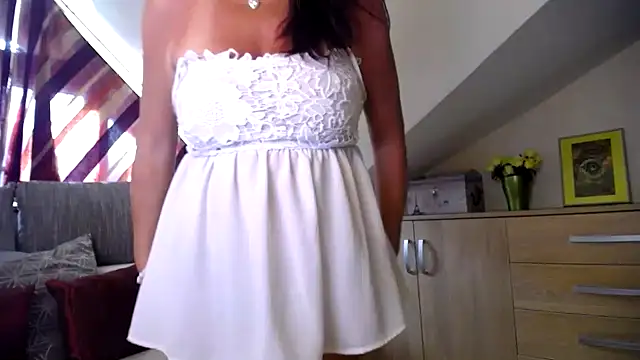 Snapshot of Kathylovexxx chatting on 05.27.26 Kathylovexxx online show from 05.27.26