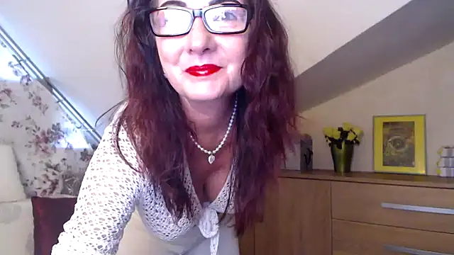 Snapshot of Kathylovexxx chatting on 06.30.26 Kathylovexxx online show from 06.30.26