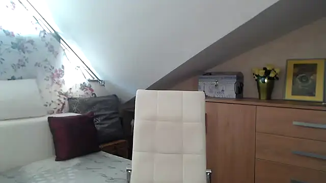 Snapshot of Kathylovexxx chatting on 07.28.26 Kathylovexxx online show from 07.28.26