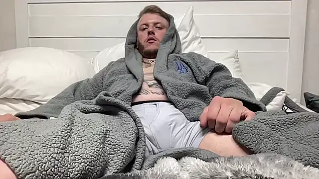 Snapshot of Thegreatwhitepipe chatting on 09.09.25 Thegreatwhitepipe online show from 09.09.25