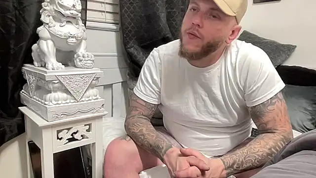 Snapshot of Thegreatwhitepipe chatting on 11.07.25 Thegreatwhitepipe online show from 11.07.25