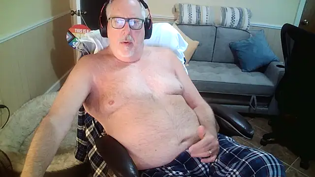 superbearboss online show from 04.26.26
