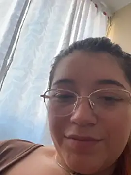 Snapshot of Karina_Leon chatting on 04.18.26 Karina Leon online show from 04.18.26