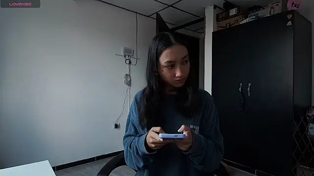 Snapshot of 22Amatista chatting on 03.19.25 22Amatista online show from 03.19.25