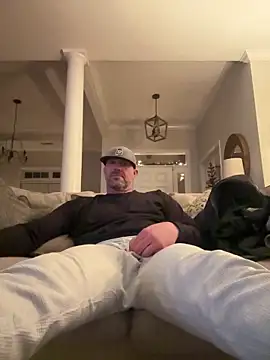 Snapshot of kodycox chatting on 12.17.25 kodycox online show from 12.17.25