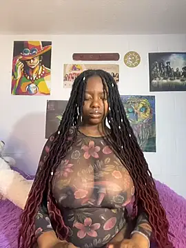 Snapshot of Kennya__ chatting on 10.26.25 Kennya online show from 10.26.25