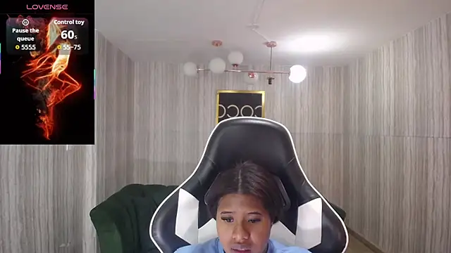 Snapshot of abby1_t_ chatting on 10.07.25 abby1 t online show from 10.07.25