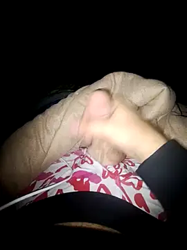 Snapshot of Messyman1187 chatting on 10.22.25 Messyman1187 online show from 10.22.25