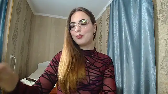 Leila Kissyu online show from 11.13.25