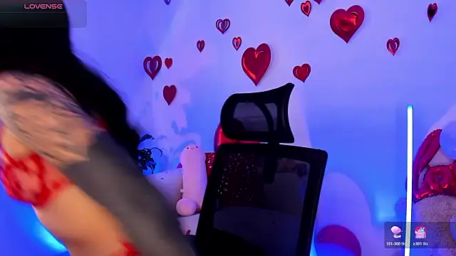 Snapshot of Hi_Soyfer chatting on 02.13.26 Hi Soyfer online show from 02.13.26