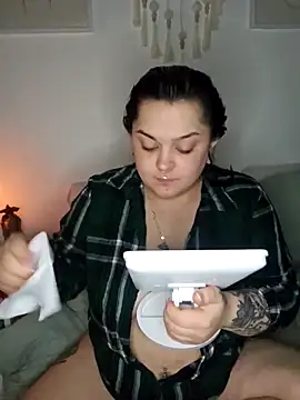 Saucy-Serenity online show from 02.06.26