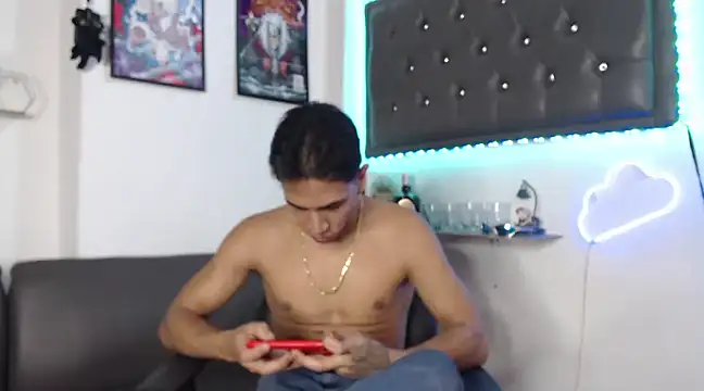 Snapshot of Monkey_uchiha777 chatting on 03.11.25 Monkey uchiha777 online show from 03.11.25