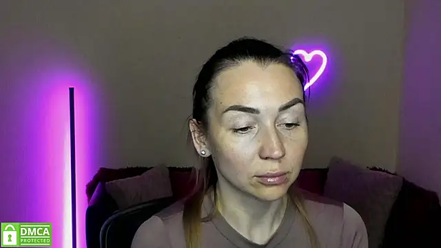 Kiss julli88I online show from 03.05.25