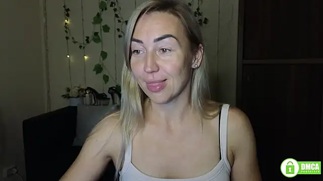 Kiss julli88I online show from 09.18.25