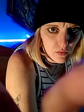 KITTYBOOBOOFUXX online show from 11.03.25