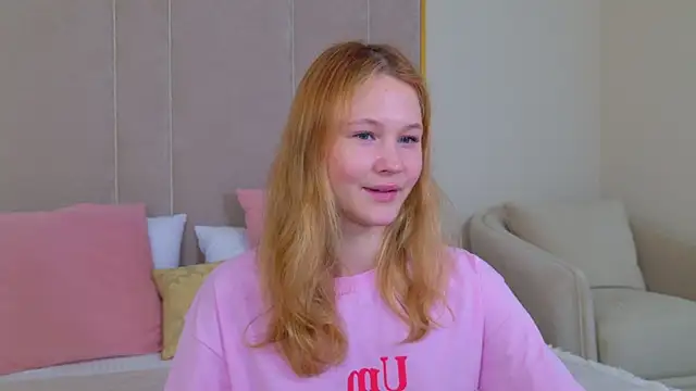 Snapshot of AmeliRoyse chatting on 05.14.26 AmeliRoyse online show from 05.14.26