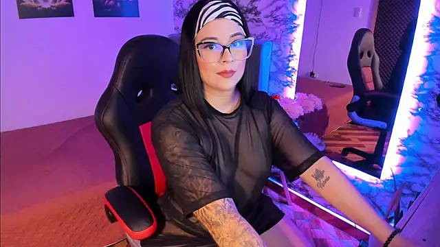 victoriacooper21 online show from 03.21.25