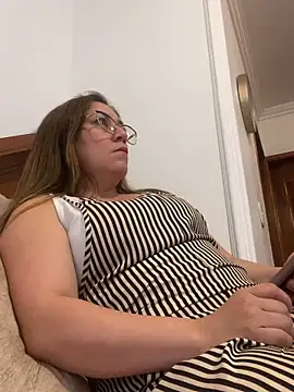 Luna-nevada online show from 02.21.26