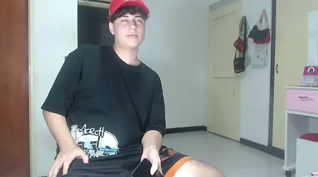 Snapshot of CrissConor chatting on 03.07.25 CrissConor online show from 03.07.25