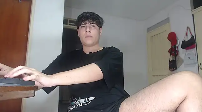 Snapshot of CrissConor chatting on 03.16.25 CrissConor online show from 03.16.25