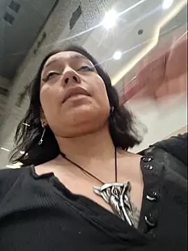 Snapshot of EvelynMoonx chatting on 03.08.25 EvelynMoonx online show from 03.08.25