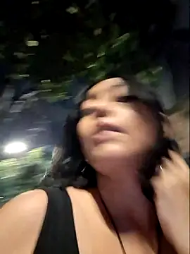 Snapshot of EvelynMoonx chatting on 03.10.25 EvelynMoonx online show from 03.10.25