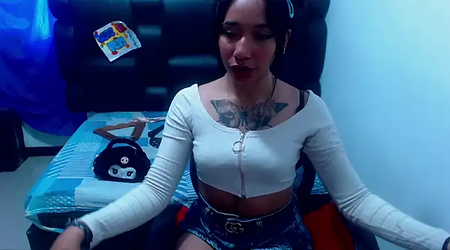 Snapshot of XxxReinaSexyBodyxxX777 chatting on 03.15.25 XxxReinaSexyBodyxxX777 online show from 03.15.25