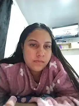 Snapshot of esmeralda_jadees chatting on 06.14.26 esmeralda jadees online show from 06.14.26