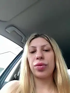 Snapshot of Alicedream5 chatting on 03.15.25 Alicedream5 online show from 03.15.25