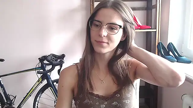 love megi online show from 04.03.26