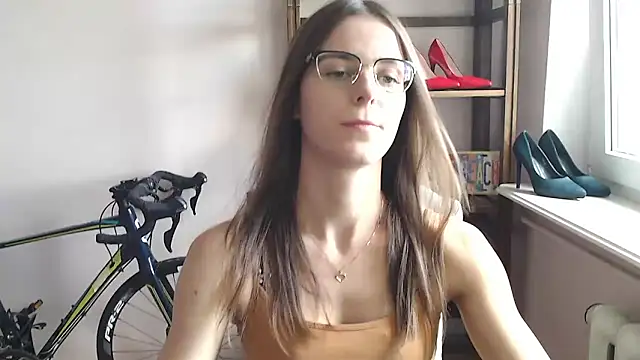 Snapshot of love_megi chatting on 05.28.26 love megi online show from 05.28.26
