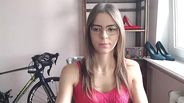 Snapshot of love_megi chatting on 05.30.26 love megi online show from 05.30.26
