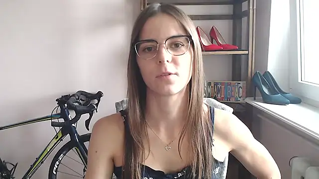 Snapshot of love_megi chatting on 06.15.26 love megi online show from 06.15.26