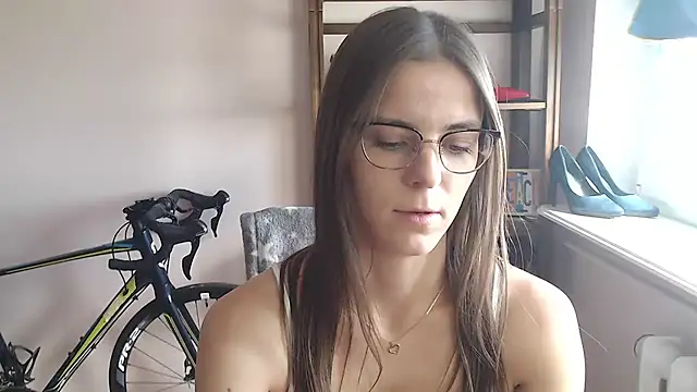 Snapshot of love_megi chatting on 06.23.26 love megi online show from 06.23.26