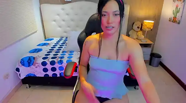  LiilyWong online show from 03.18.25