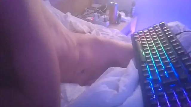 Snapshot of macford1 chatting on 11.30.25 macford1 online show from 11.30.25