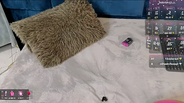 Snapshot of Samantha-Harpper chatting on 03.15.25 Samantha-Harpper online show from 03.15.25