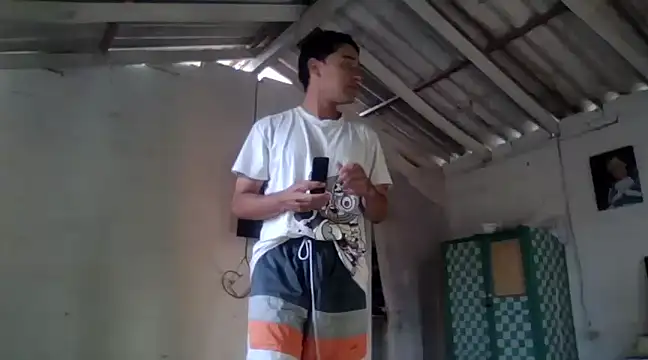 hino chan online show from 03.10.25