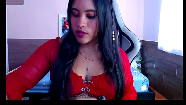 Snapshot of bella_warzon chatting on 04.22.26 bella warzon online show from 04.22.26