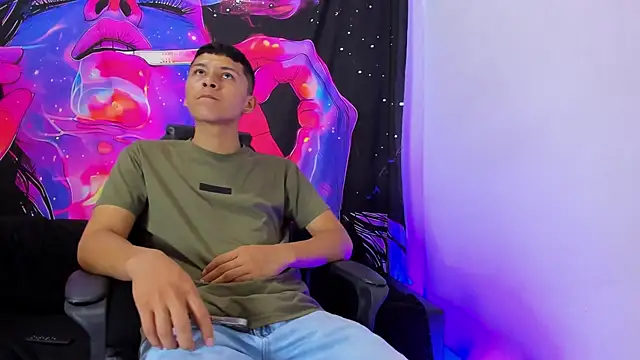 Snapshot of MAXXY_CUTE chatting on 03.17.25 MAXXY CUTE online show from 03.17.25