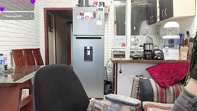 freyaa sorcerees online show from 10.08.25