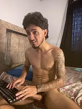 Snapshot of Zayn_kane chatting on 05.27.26 Zayn kane online show from 05.27.26