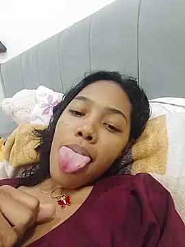 willow smitt online show from 02.19.26