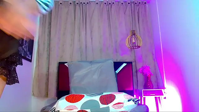 Snapshot of alexsandra_kiss chatting on 06.27.26 alexsandra kiss online show from 06.27.26