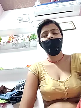 Snapshot of Daya_Chheda chatting on 03.10.26 Daya Chheda online show from 03.10.26