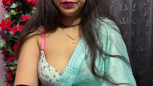 Snapshot of Eeraa_ chatting on 02.15.26 Eeraa online show from 02.15.26