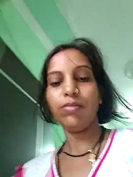 Snapshot of Hotty-Nidhi chatting on 09.27.25 Hotty-Nidhi online show from 09.27.25
